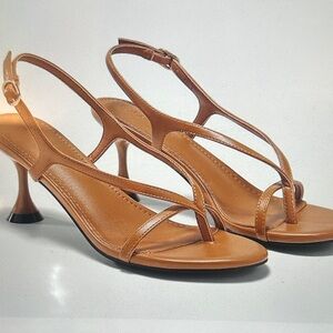 Women’s Elegant Tan Strappy Heels size 8.5